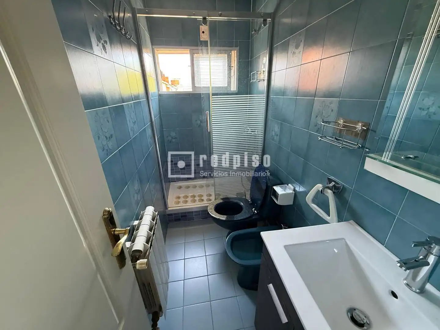 Baño de Piso en venta en Madrid con Calefacción y Terraza