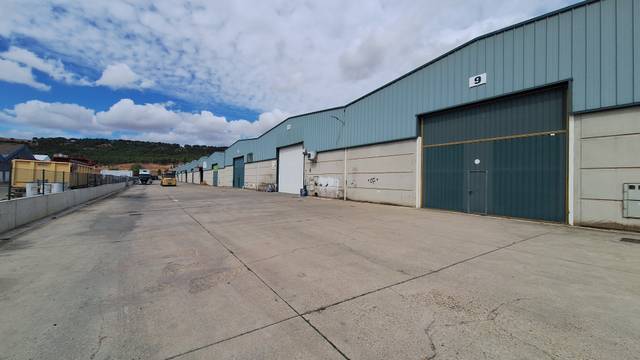 Nave industrial en Alquiler en Calle López Bravo, 26 en Villalonquéjar