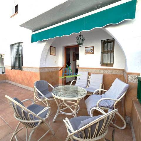 Casa adosada en Venta en Palmito en Caño Guerrero