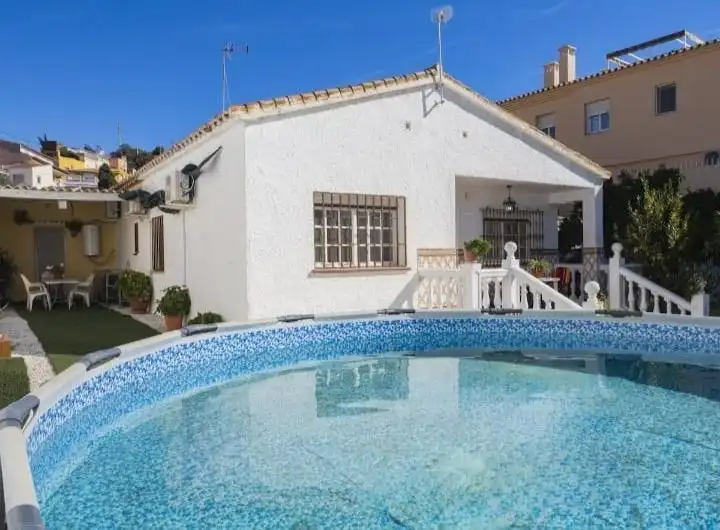 Exterior view of Houses for sale in Málaga  with Air Conditioner, Private garden and Terrace