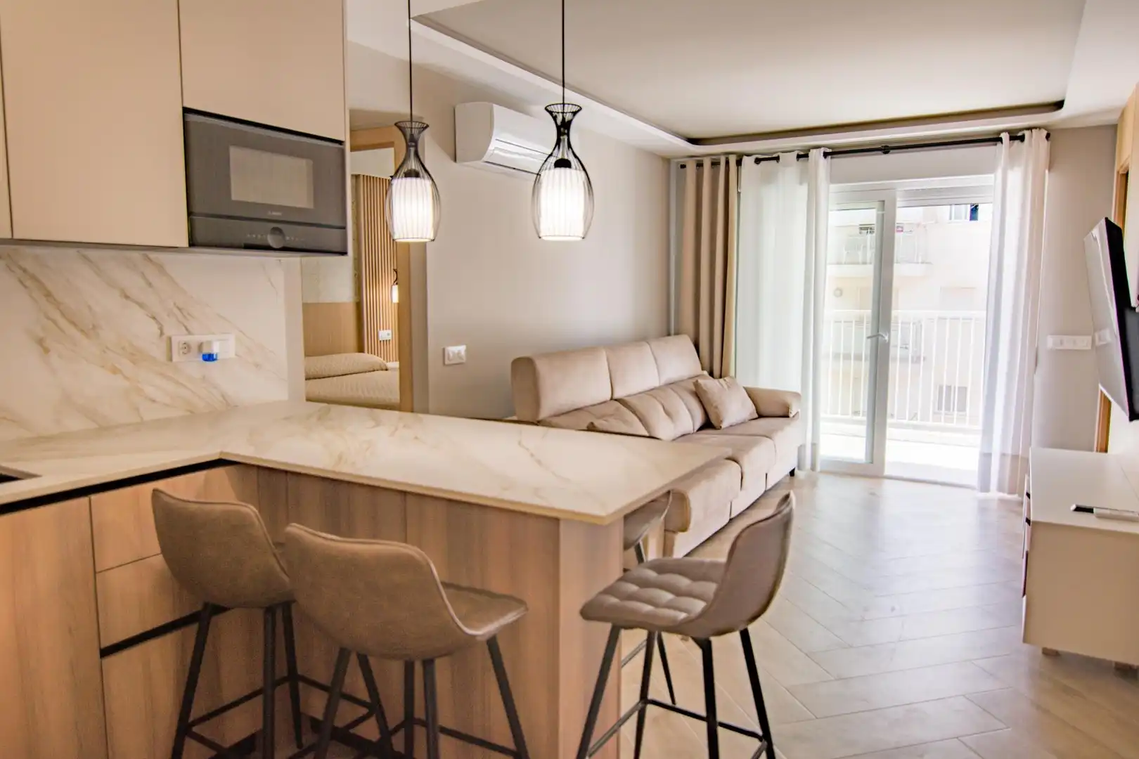 Living room of Apartments for sale in Gandia  with Air Conditioner, Terrace and Furnished