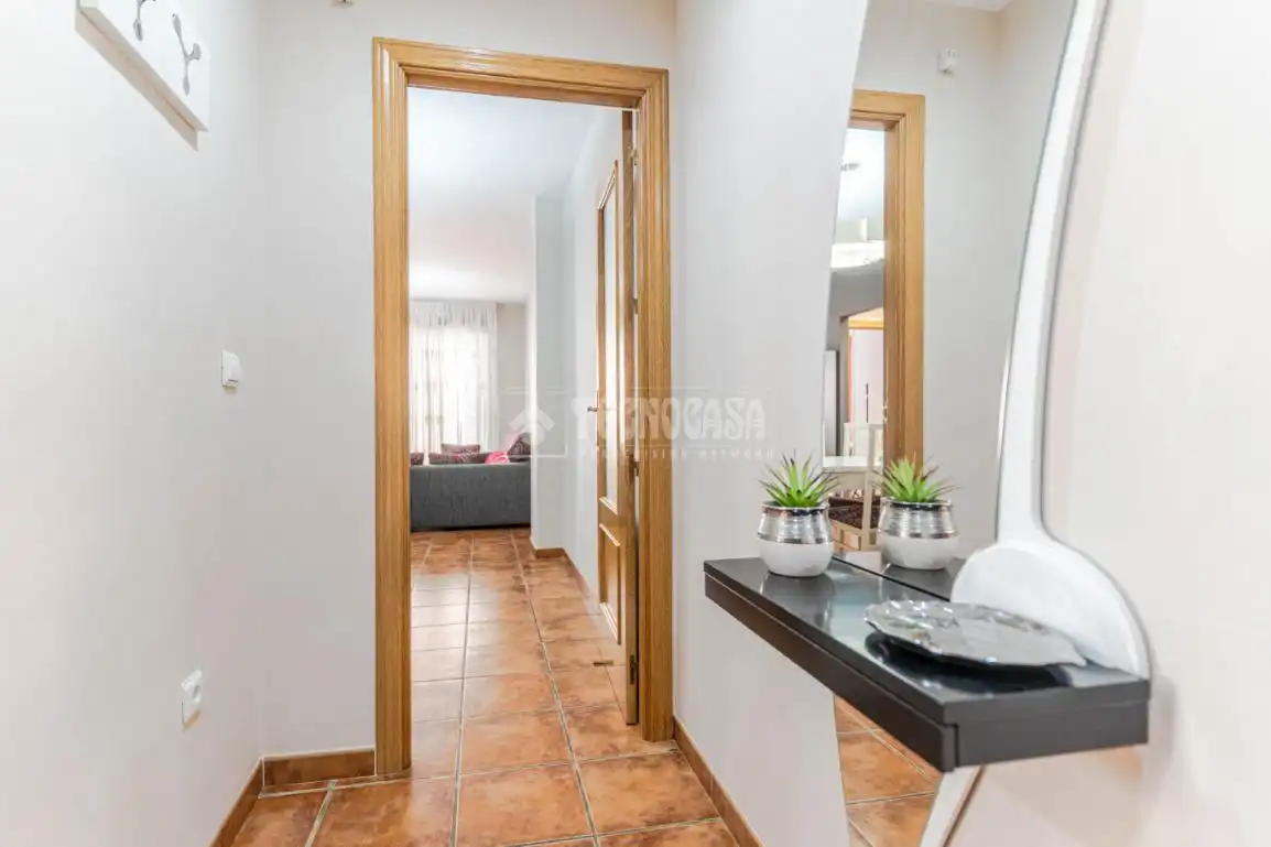 Wohnung zum Verkauf in Polopos mit Klimaanlage, Terrasse und Gemeinschaftspool
