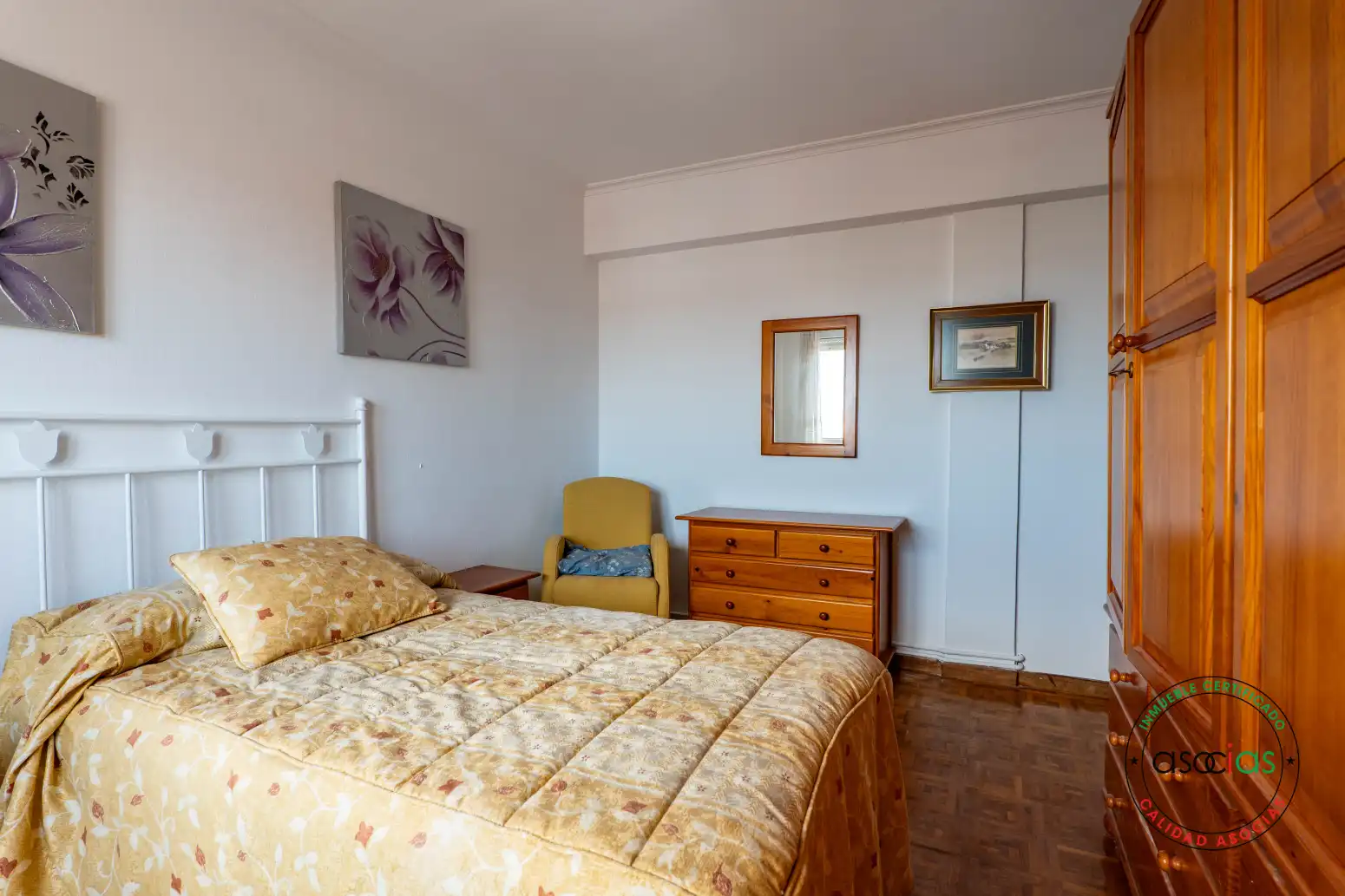 Habitación de Piso en venta en Gijón  con Calefacción y Parquet