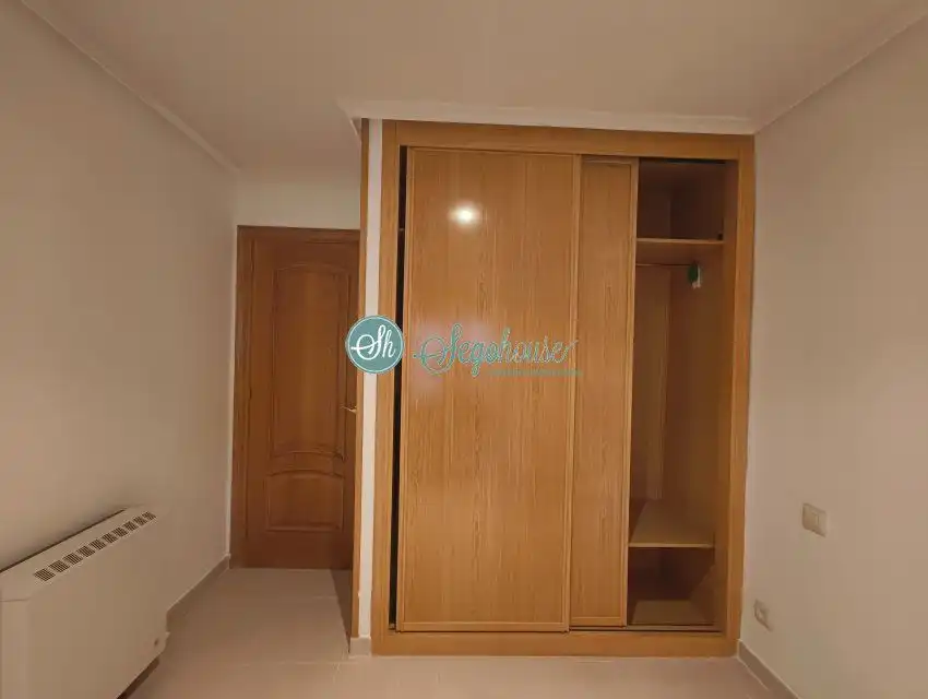 Habitación de Piso en venta en Segovia con Aire acondicionado y Calefacción