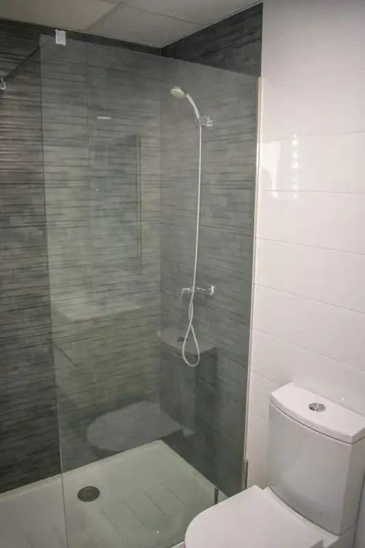 Bany de Apartament en venda en Calpe / Calp amb Terrassa, Moblat i Piscina comunitària