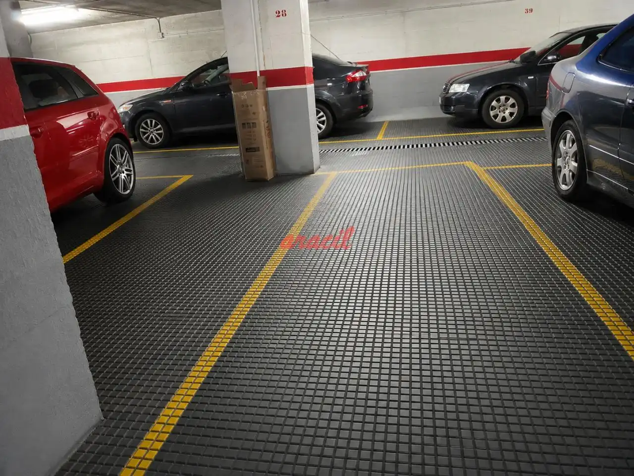 Parking de Piso en venta en Ourense Capital  con Aire acondicionado, Calefacción y Trastero