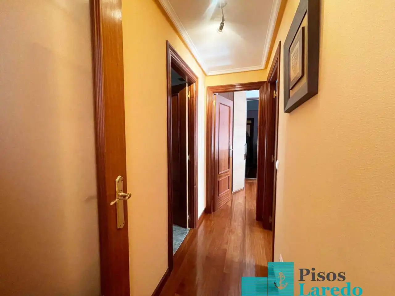 Flat for sale in Voto  with Air Conditioner, Heating and Storage room