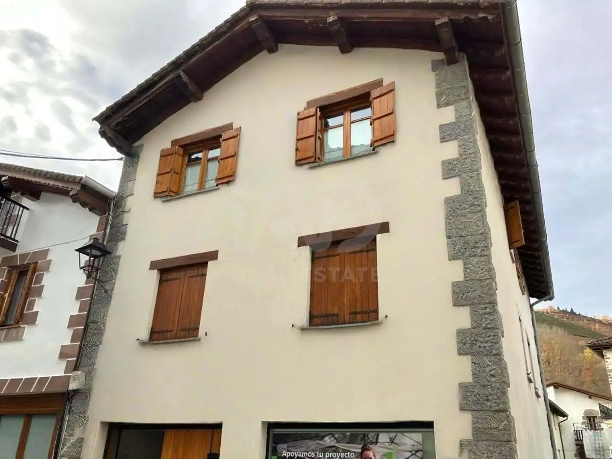 Außenansicht von Wohnung zum Verkauf in Goizueta mit Klimaanlage und Heizung