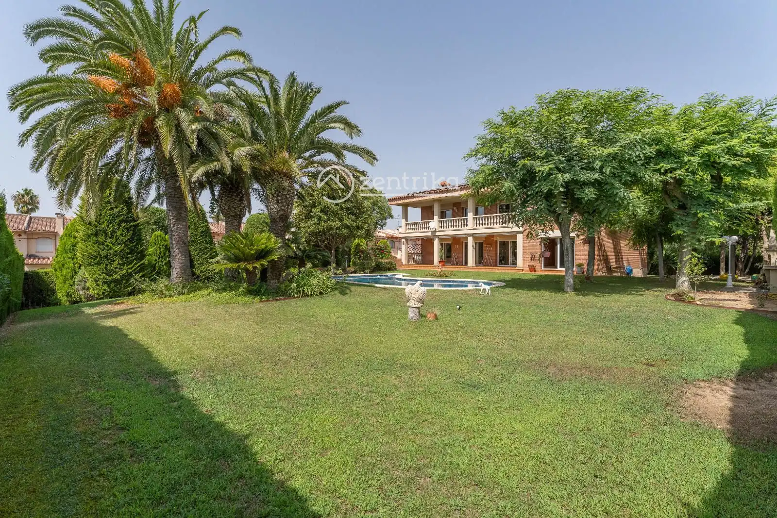 Garden of Houses for sale in Cambrils  with Air Conditioner, Heating and Storage room