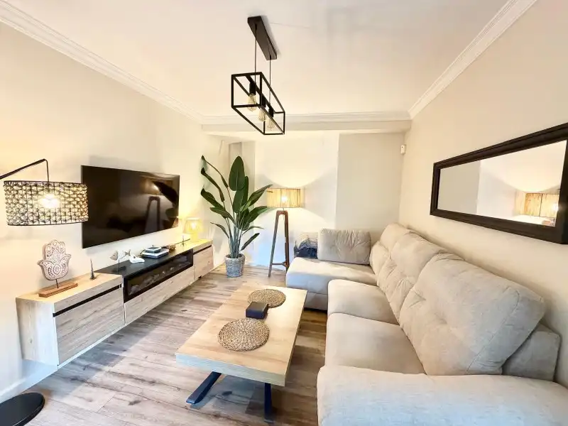 Sala de estar de Piso en venta en Torremolinos con Aire acondicionado, Terraza y Lavadora