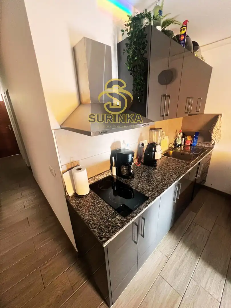 Cocina de Apartamento de alquiler en San Bartolomé de Tirajana con Aire acondicionado, Terraza y Piscina