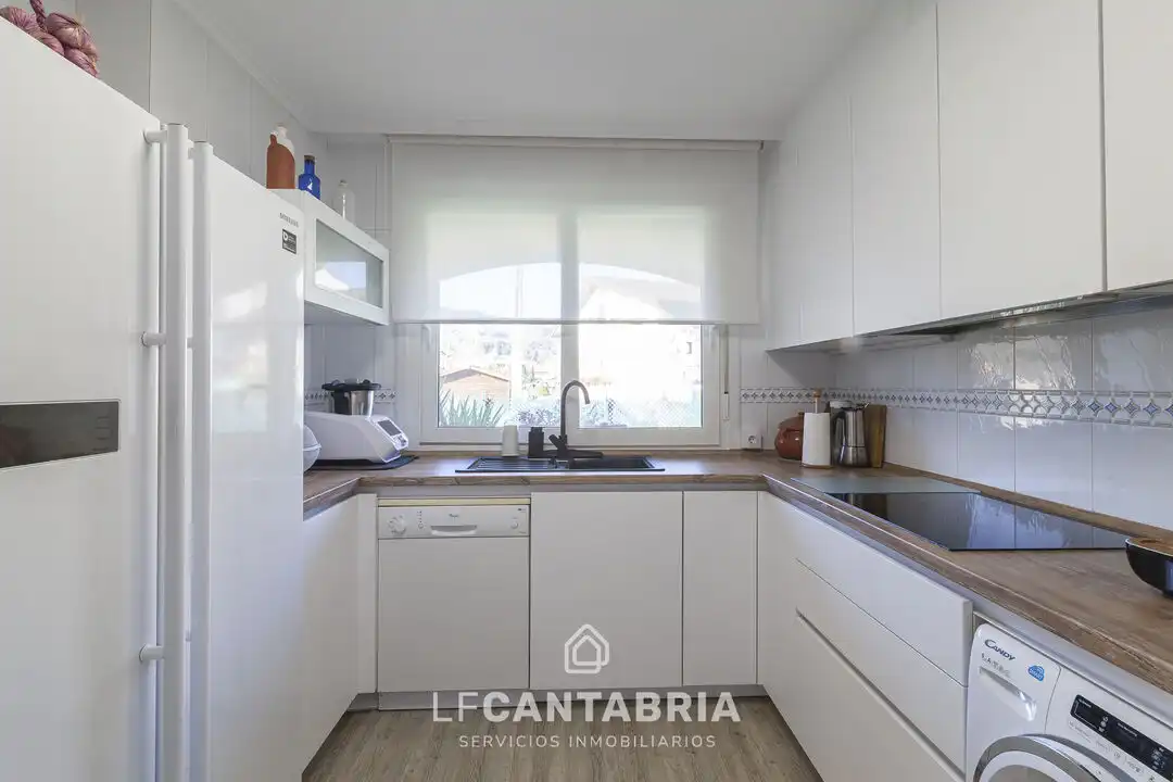 Cocina de Casa o chalet en venta en Liendo con Calefacción, Jardín privado y Piscina