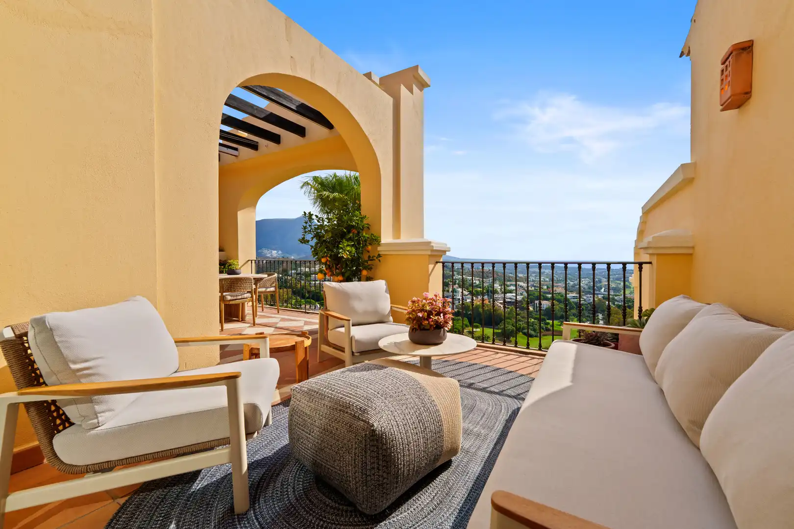 Terraza de Ático en venta en Marbella con Aire acondicionado, Terraza y Piscina