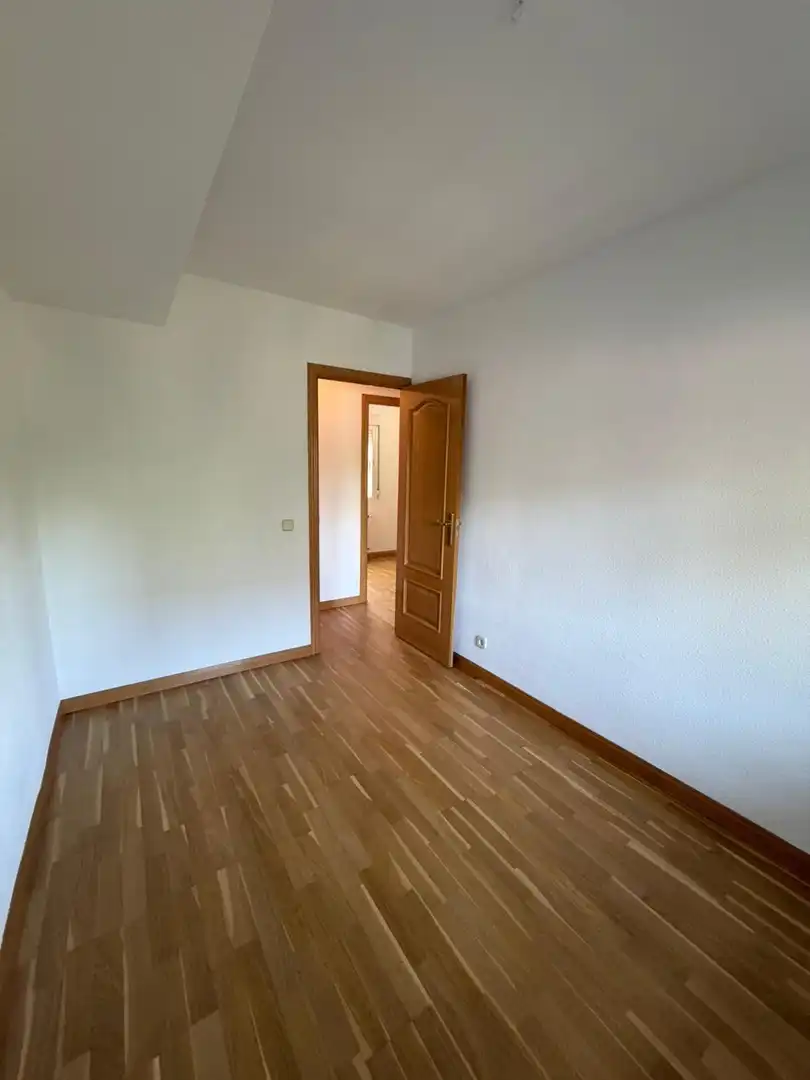 Bedroom of Flat for rent in Madrid  with Heating