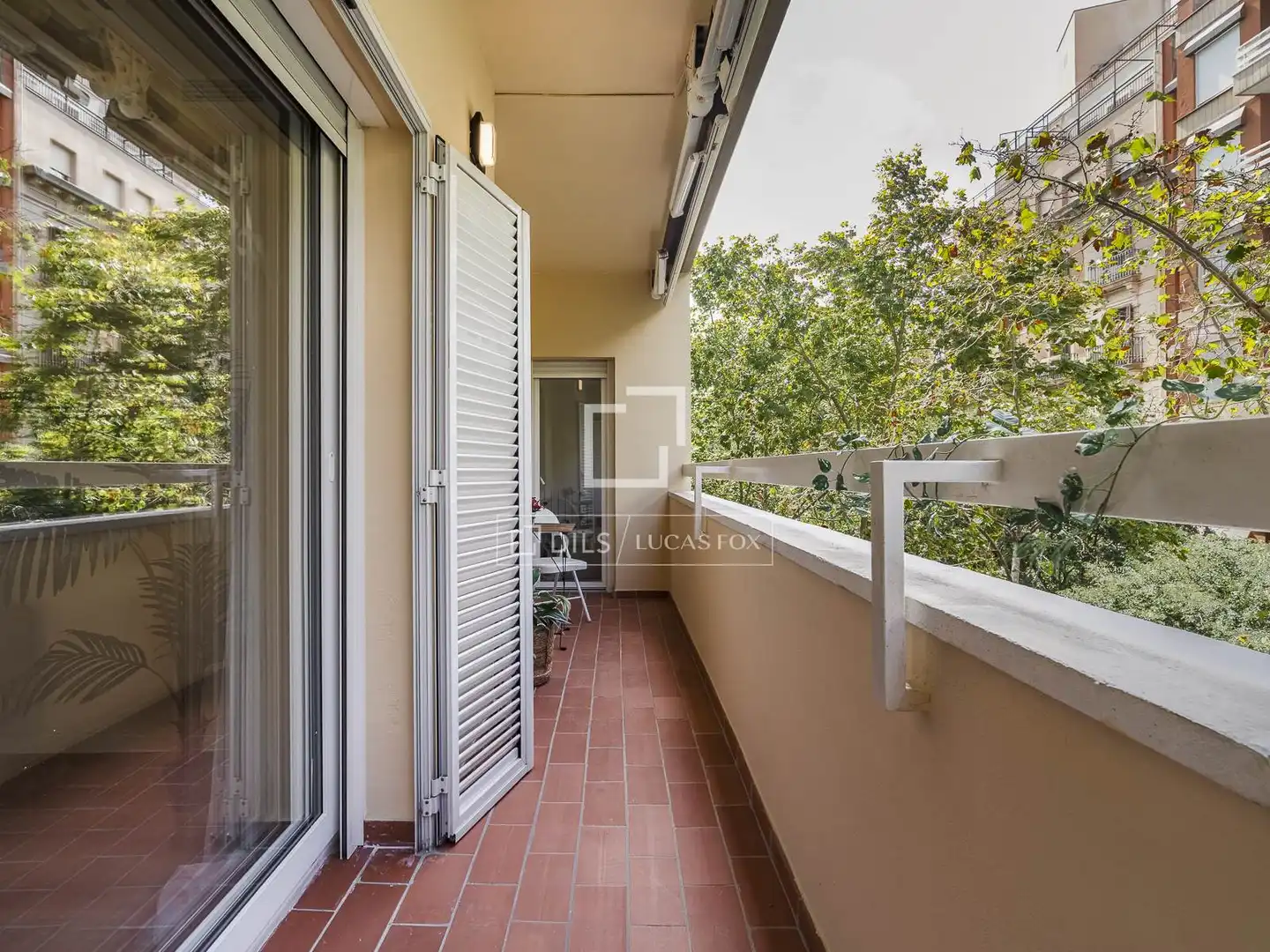Appartamento con terrazza in vendita a Eixample, imagen 4