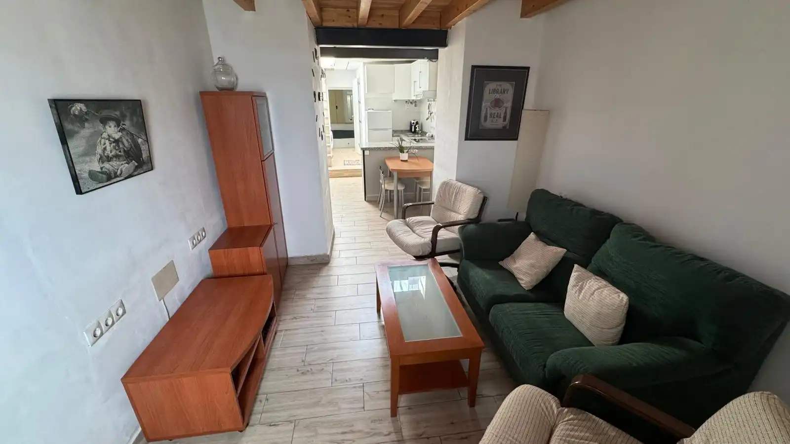 Wohnzimmer von Einfamilien-Reihenhaus zur Miete in Málaga mit Klimaanlage und Terrasse