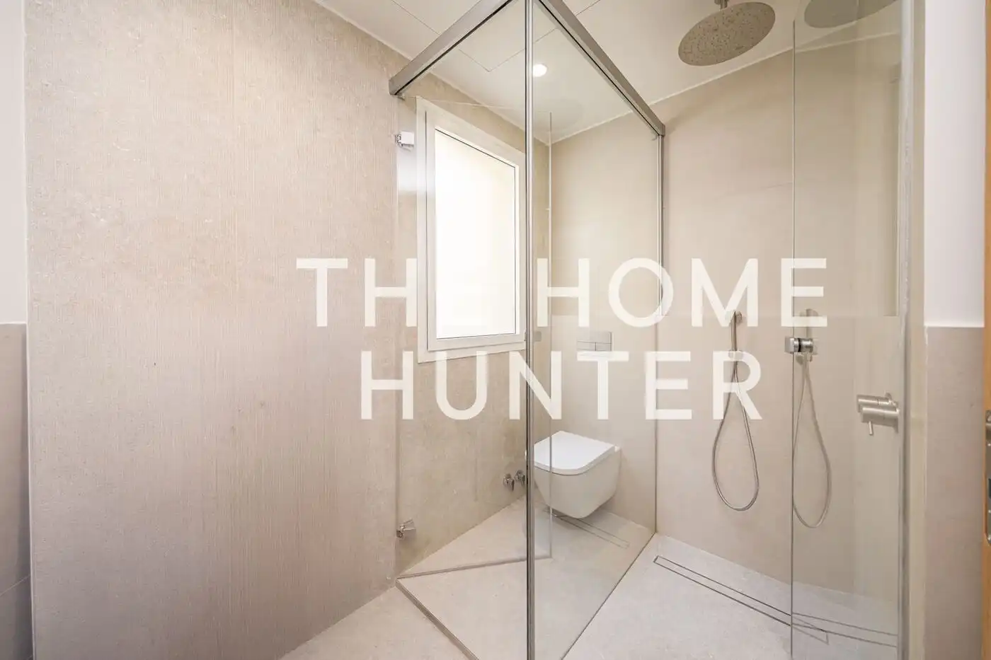Badezimmer von Wohnung zur Miete in Madrid mit Klimaanlage, Heizung und Terrasse