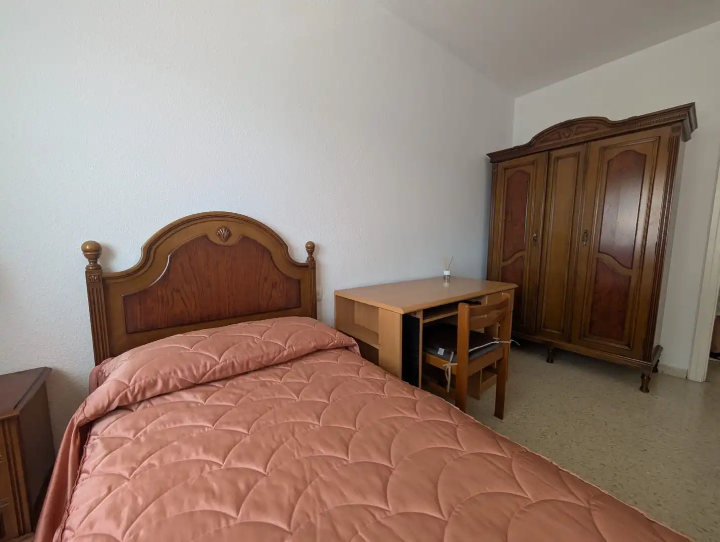 Habitación de Piso en venta en Huelva con Aire acondicionado y Terraza