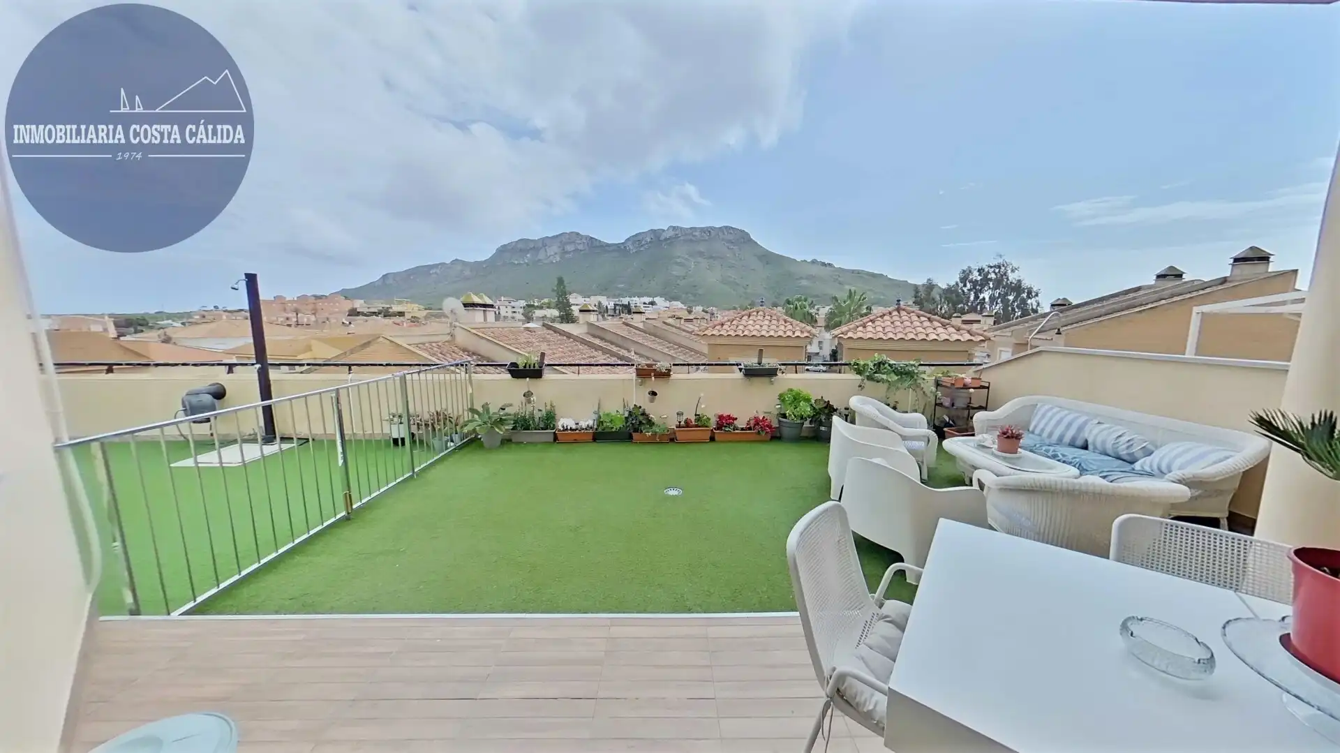 Terrasse von Einfamilien-Reihenhaus zum Verkauf in Águilas mit Klimaanlage, Heizung und Privatgarten