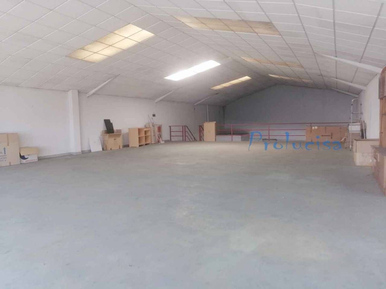 Nau industrial en venda en Moraleja de Enmedio amb Alarma
