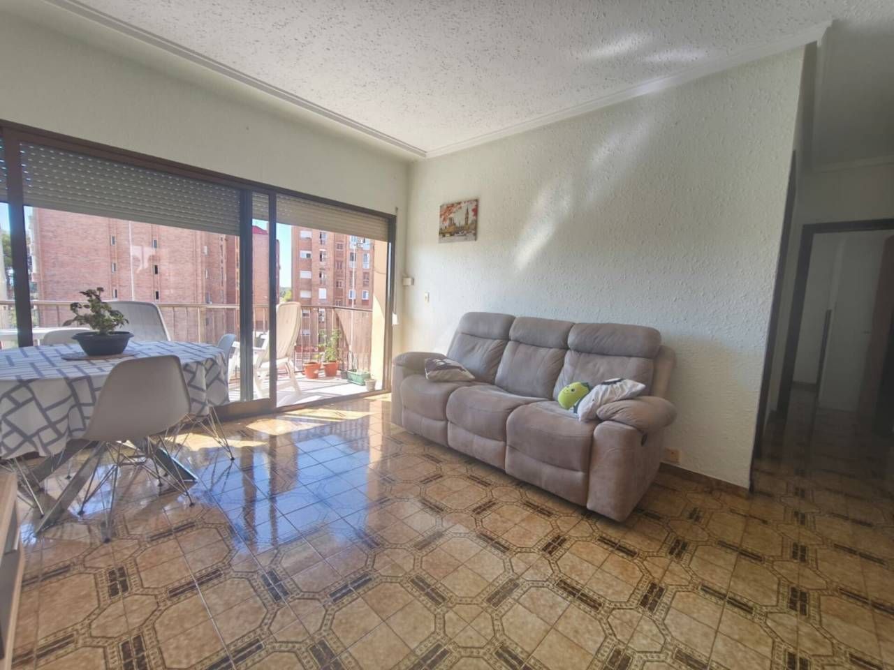 Habitación de Piso en venta en Alicante / Alacant con Balcón