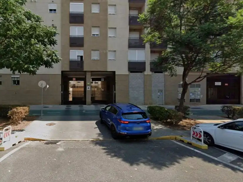 Parking of Garage for rent in Sevilla
