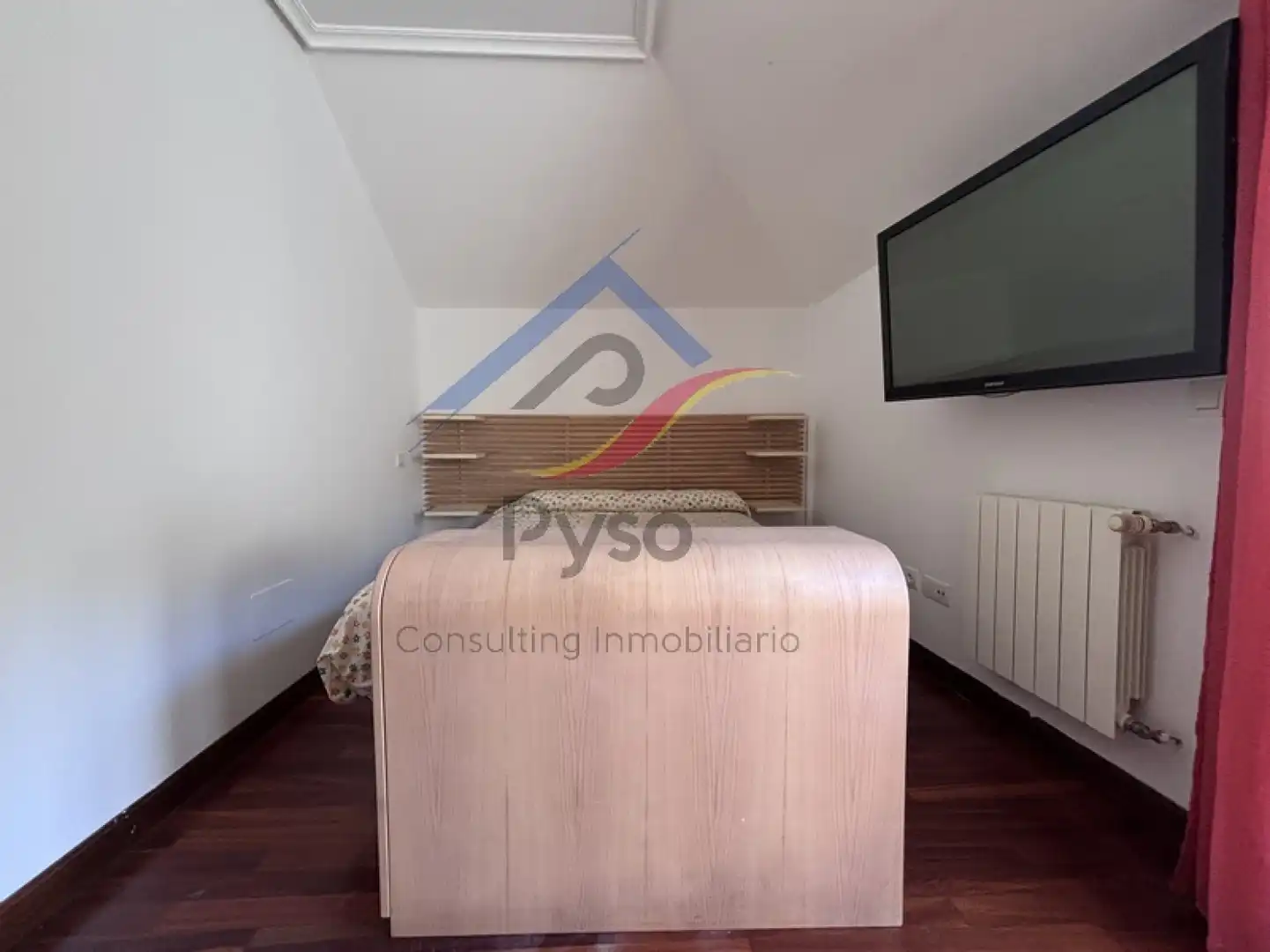 Sala d'estar de Àtic en venda en Limpias amb Calefacció, Parquet i Traster