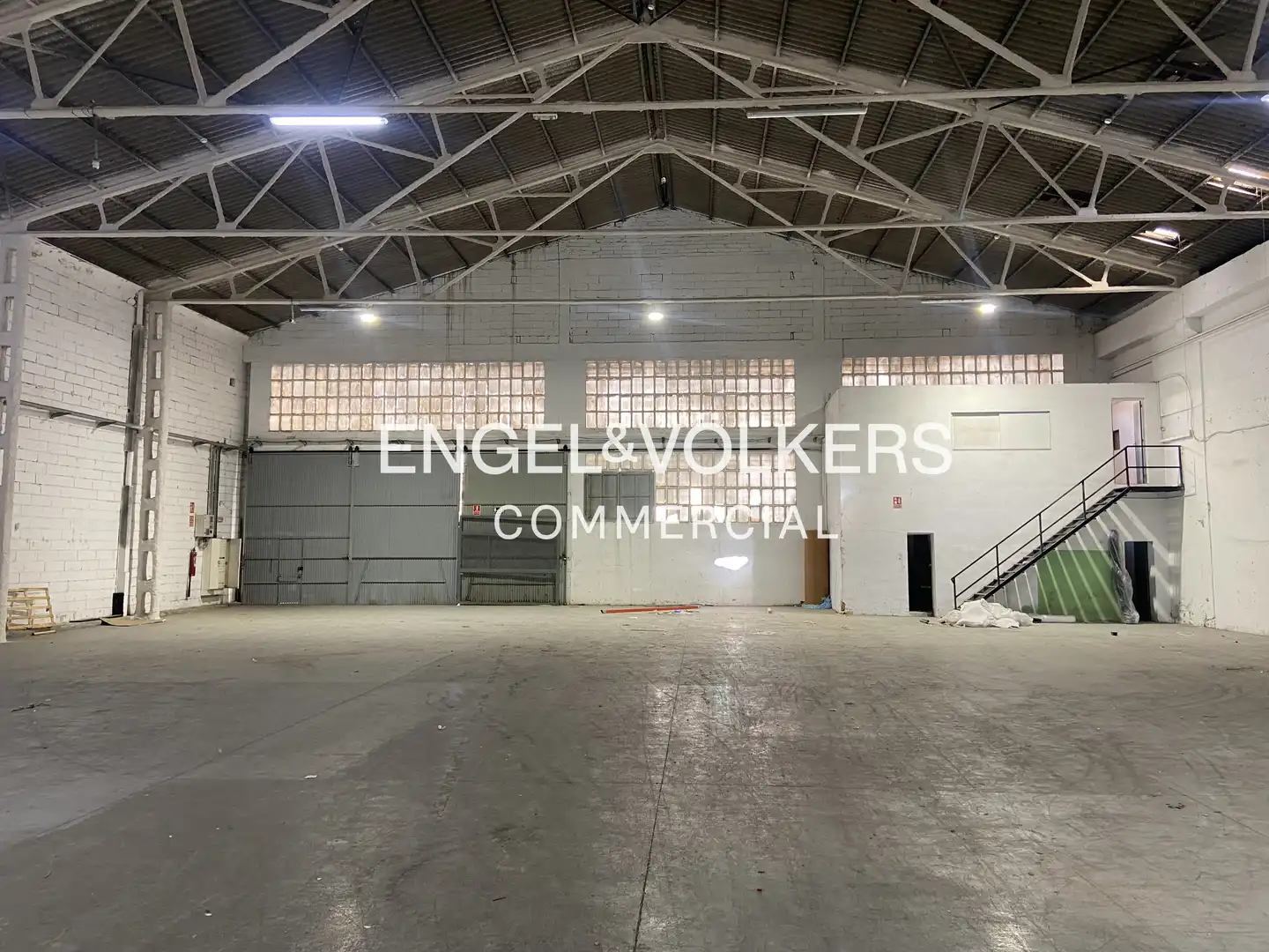 Exterior view of Industrial buildings for rent in L'Hospitalet de Llobregat