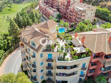 Maisonette mit Balkon zum Verkauf in Torrequebrada