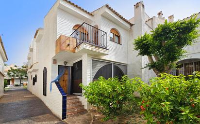 Vista exterior de Casa o xalet en venda en Santa Pola amb Aire condicionat, Terrassa i Balcó