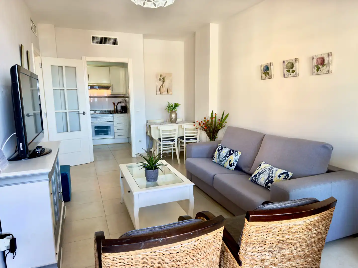 Sala d'estar de Apartament en venda en Calpe / Calp amb Aire condicionat, Calefacció i Terrassa