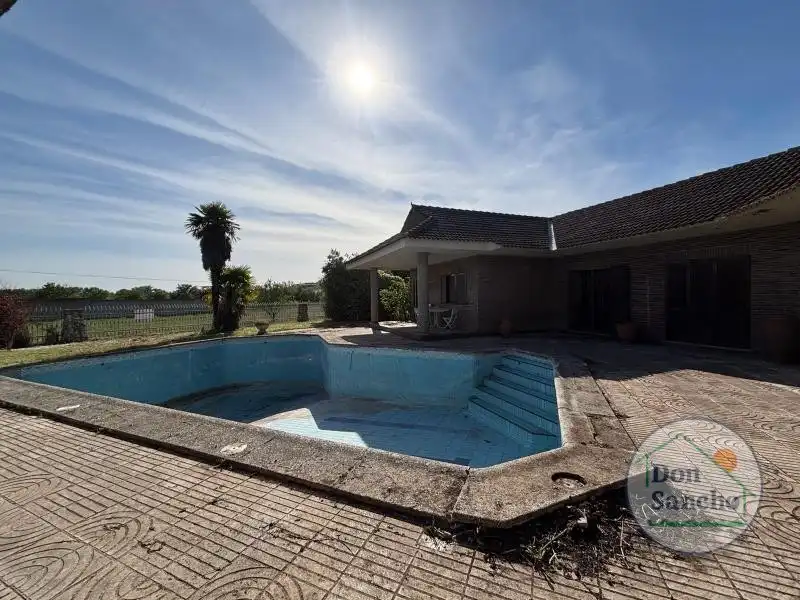 Piscina de Casa o chalet en venta en Simancas con Trastero y Piscina