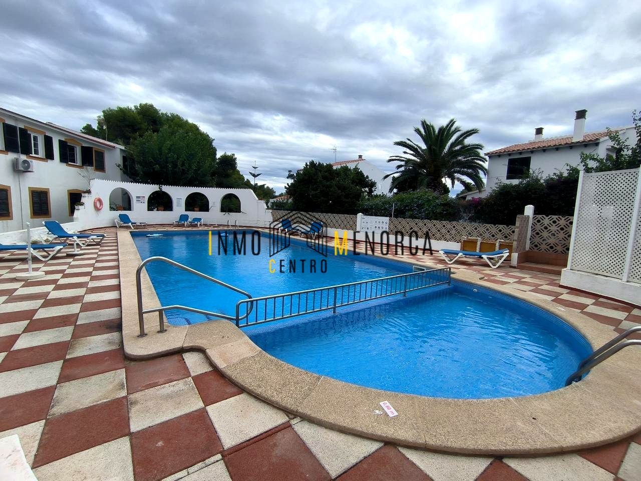 Piscina de Pis en venda en Ciutadella de Menorca amb Aire condicionat, Terrassa i Moblat