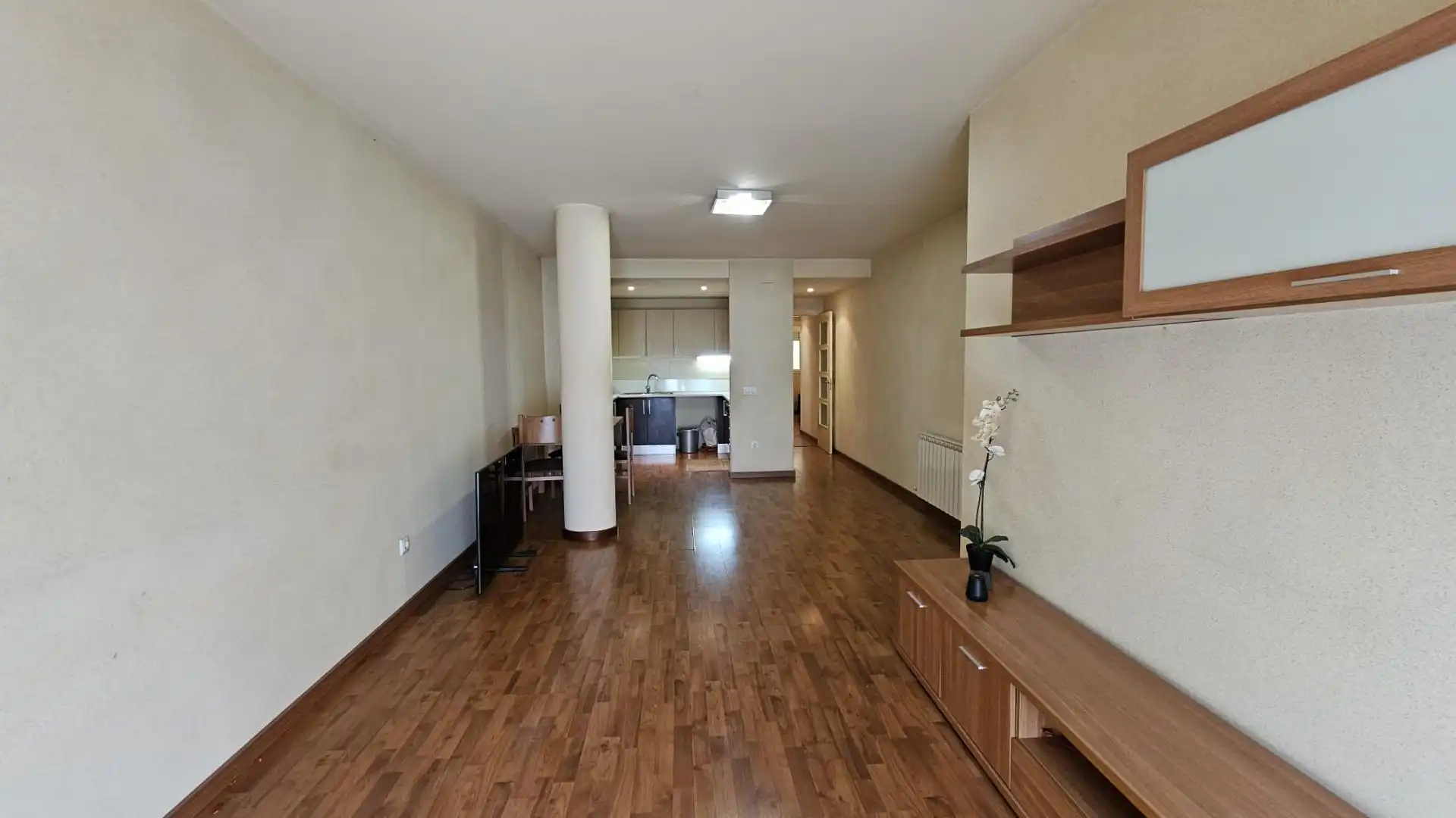 Flat for sale in Nou, 163, Creu de la Mà