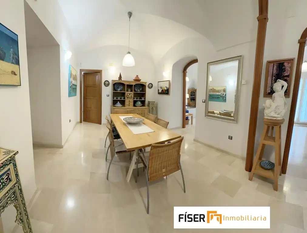 Comedor de Casa o chalet en venta en Los Santos de Maimona con Calefacción y Jardín privado
