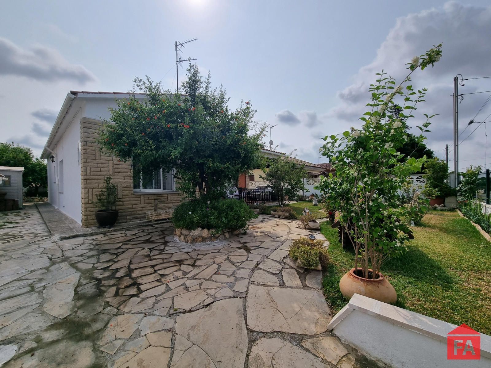 Exterior view of House or chalet for sale in Banyeres del Penedès  with Heating, Storage room and Furnished