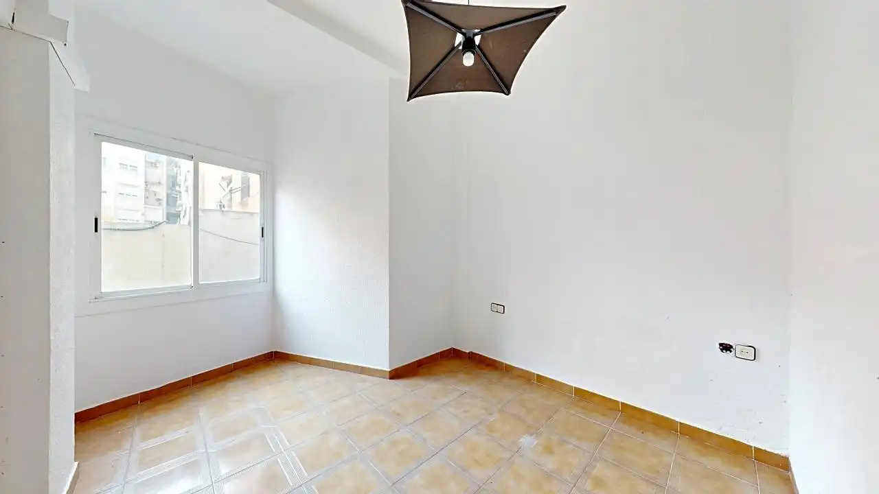 Dormitori de Pis en venda en Barcelona amb Aire condicionat i Balcó