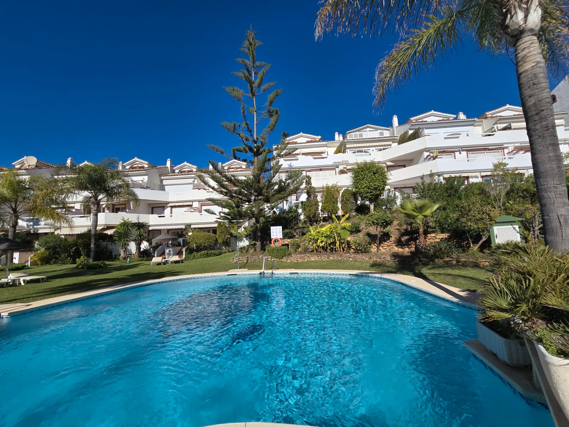 Exterior view of Apartment to rent in Marbella  with Air Conditioner, Terrace and Storage room