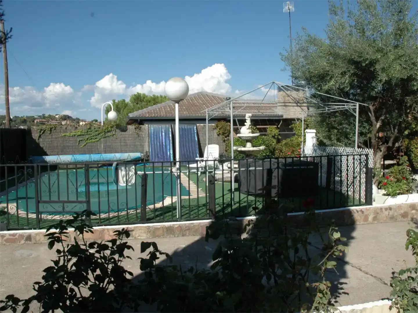Piscina de Pis en venda en El Casar amb Aire condicionat, Jardí privat i Traster