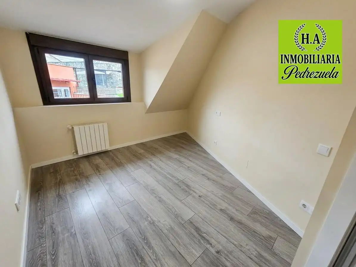 Bedroom of Flat for sale in Pedrezuela  with Heating