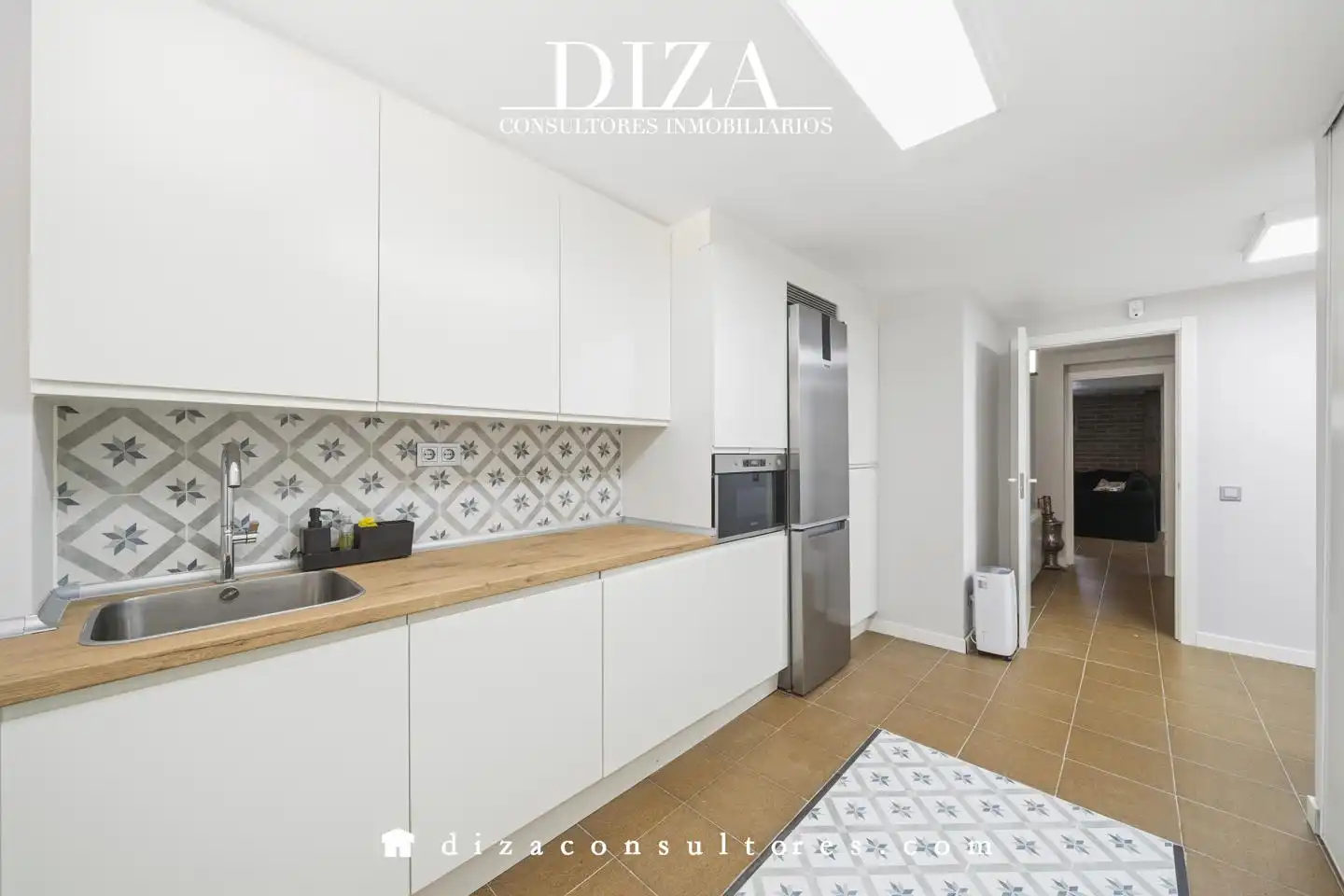 Kitchen of Houses for sale in Madrid  with Air Conditioner, Heating and Terrace