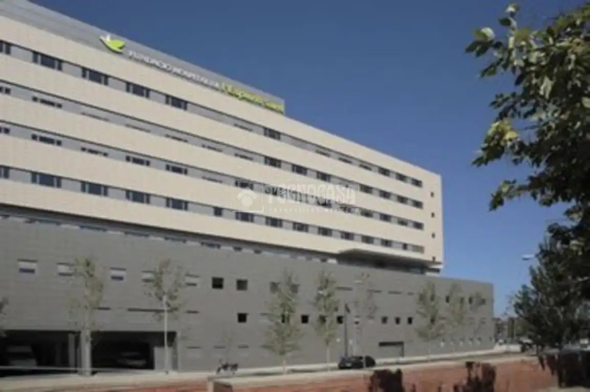 Vista exterior de Piso en venta en Sant Adrià de Besòs con Aire acondicionado, Calefacción y Balcón