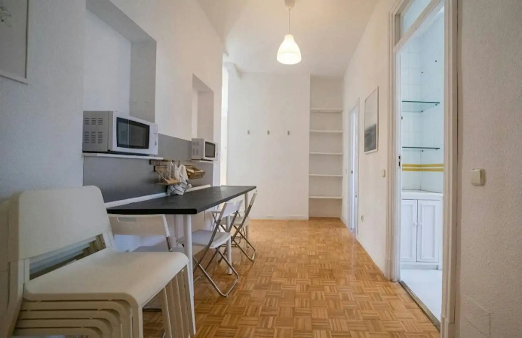 Kitchen of Flat for share in Madrid  with Heating, Furnished and Washing machine