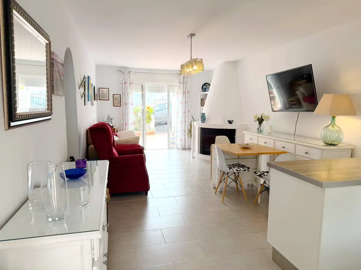 Wohnzimmer von Wohnung zur Miete in Almuñécar mit Möbliert