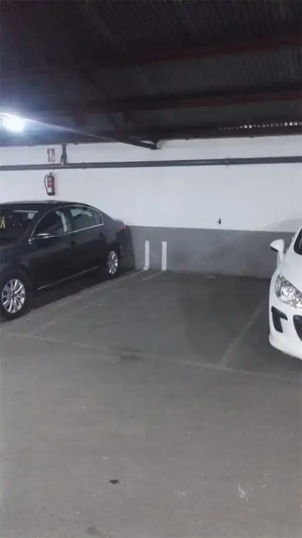 Parkplatz von Garage zum Verkauf in Hellín, Albacete