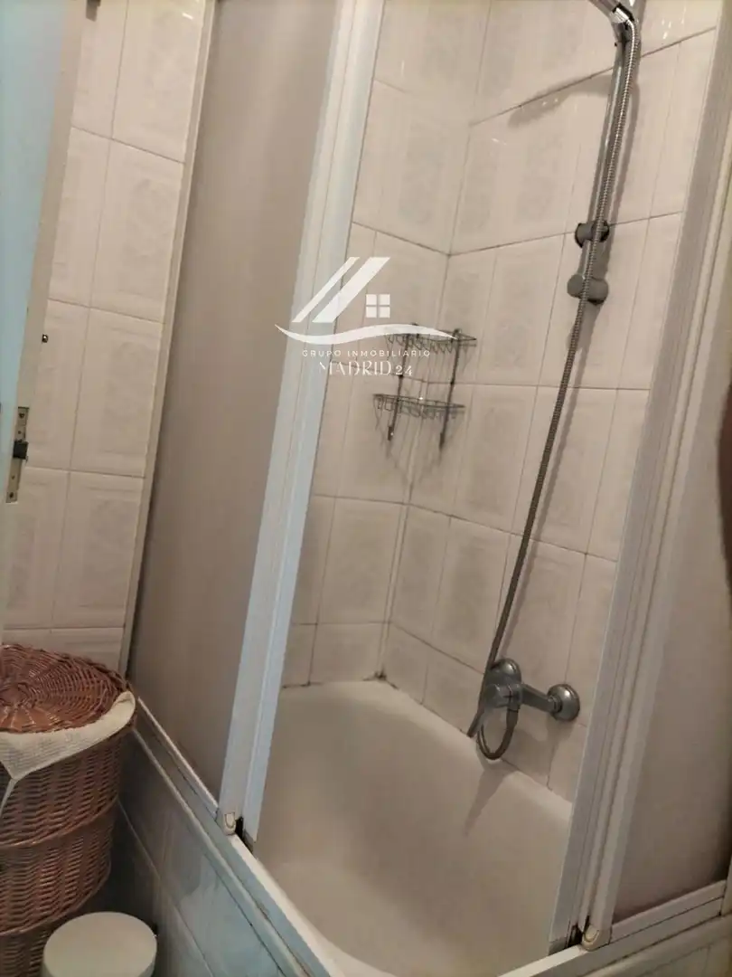 Baño de Piso de alquiler en Madrid