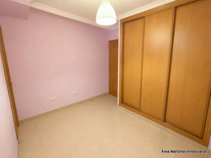 Habitación de Piso de alquiler en Valencia con Aire acondicionado, Calefacción y Horno