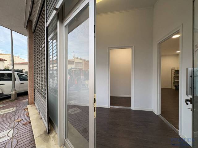 Local comercial en Alquiler en Calle Carrer Dr. Fleming en Santa Cristina Poble
