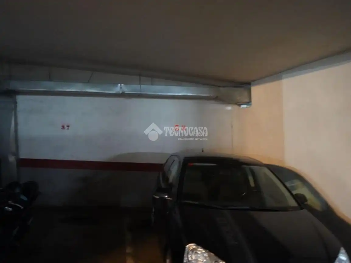 Einzelparkplatz zum Verkauf in Zona Botánico, imagen 7