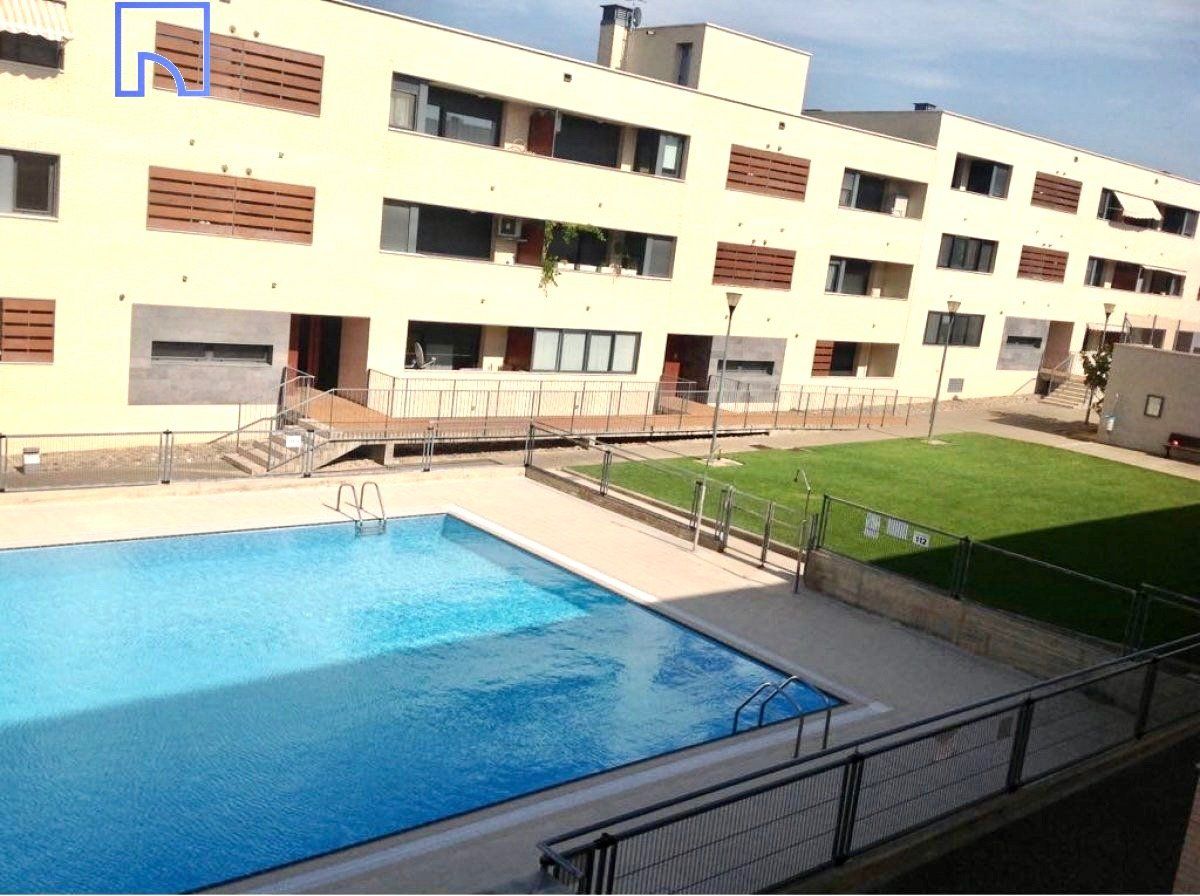 Swimming pool of Flat for sale in Tudela  with Heating, Terrace and Balcony